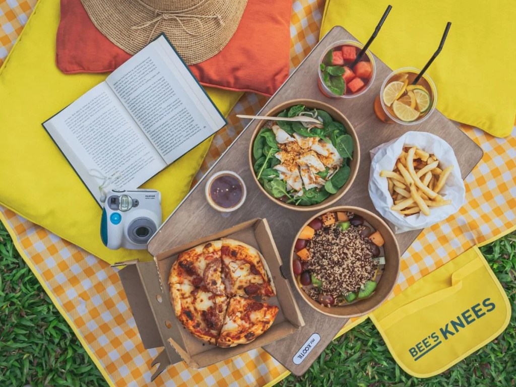 Best Things To Eat In Singapore Botanic Gardens | Bee’s Knees Picnic
