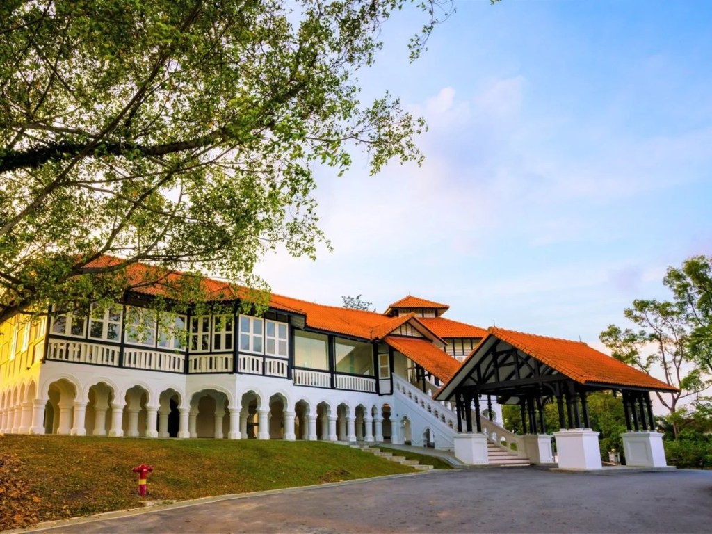 Best Things To Do In Singapore Botanic Gardens | Forest Discovery Centre