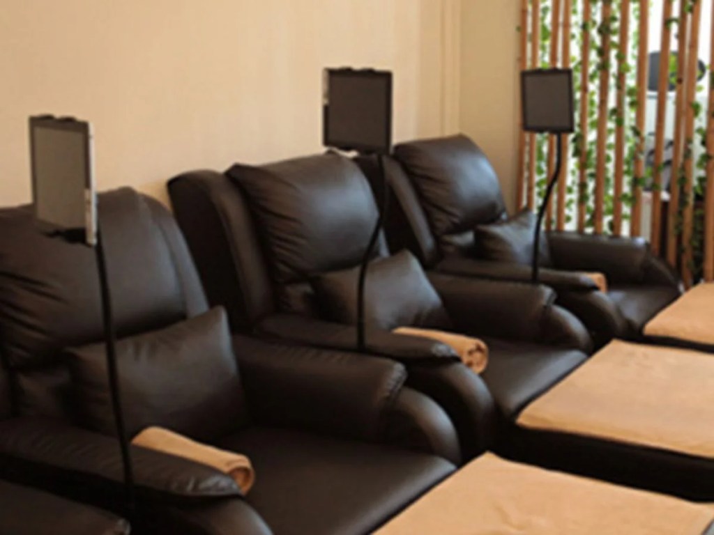 Best Cheap Massage Places In Singapore | Precious Foot Reflexology