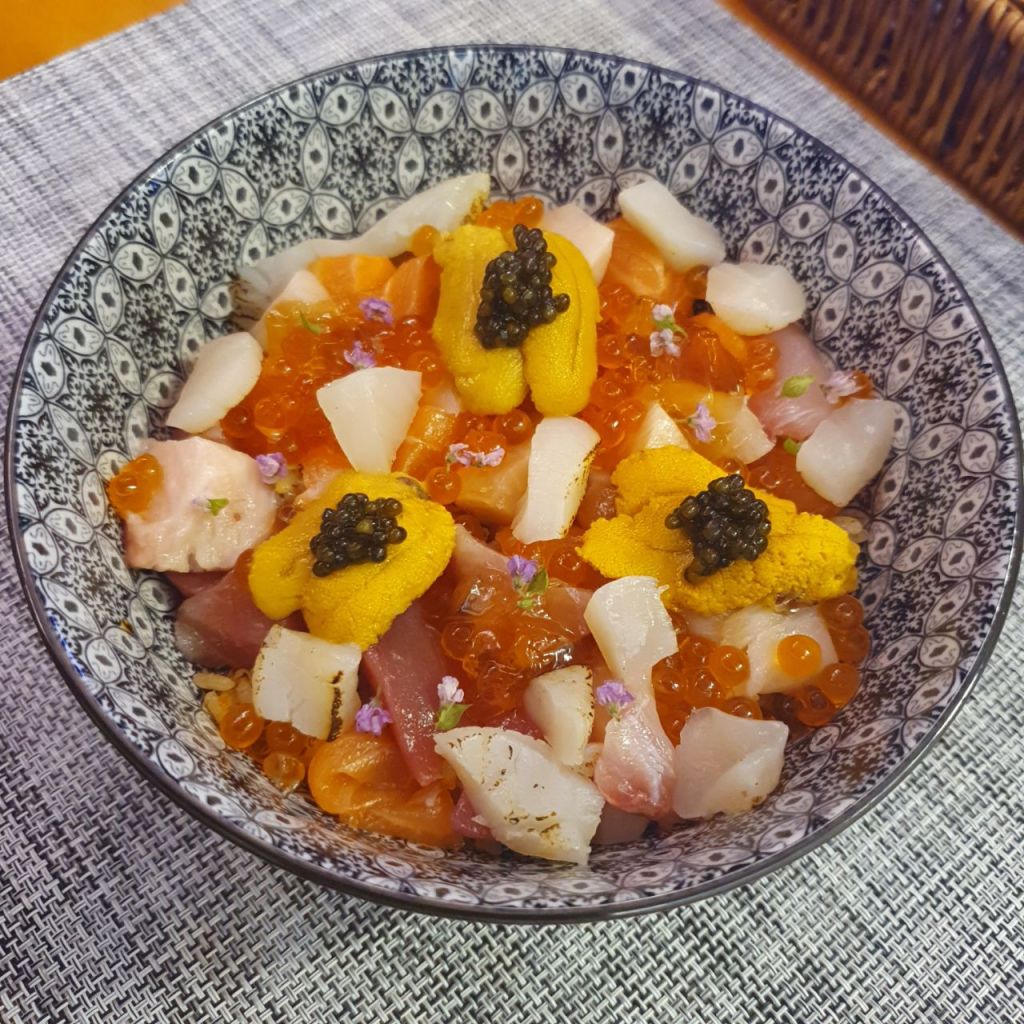 Daiyusan Sushi Bar Premium Uni Chirashi Zushi