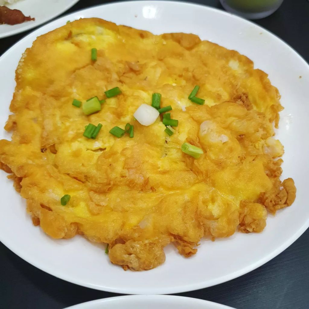 Moona Thai Kitchen - Omelette Prawn