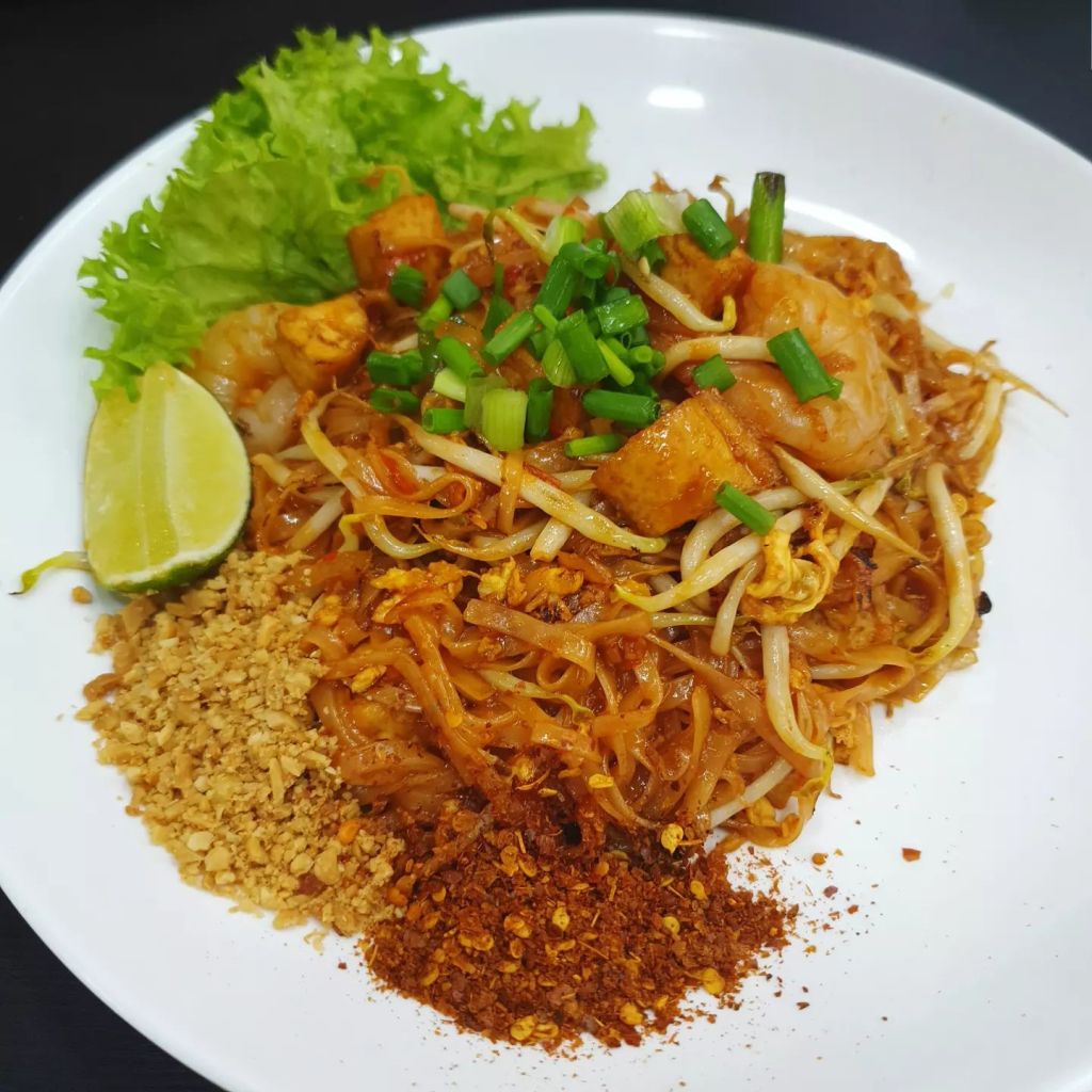 Moona Thai Kitchen - Phad Thai Noodle