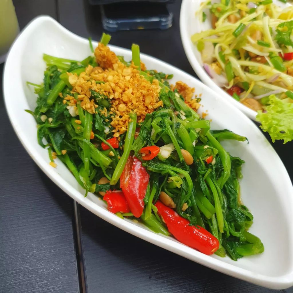 Moona Thai Kitchen - Stir Fried Kang Kong Thai Style