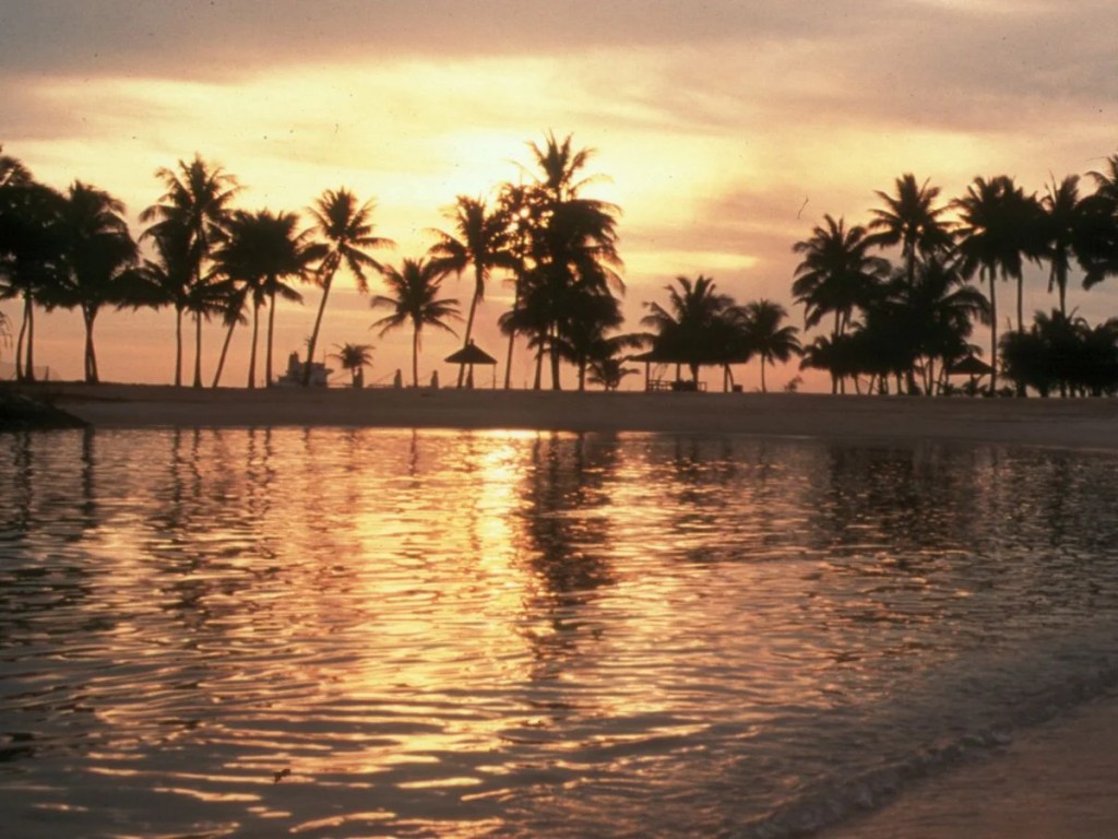 Best Things To Do In Sentosa | Tanjong Beach