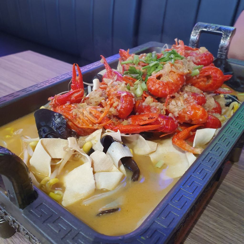 57˚ Mala Xiang Guo Garlic Crayfish