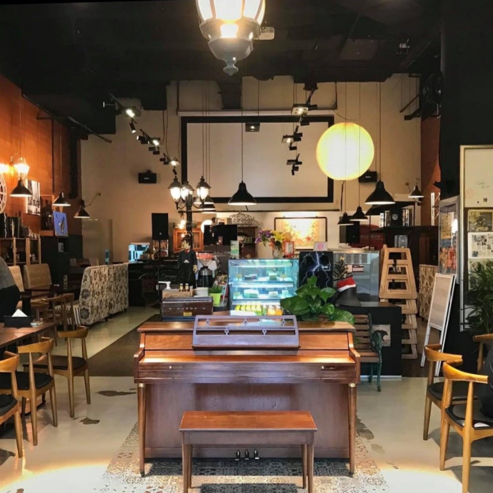 British Hainan Interior