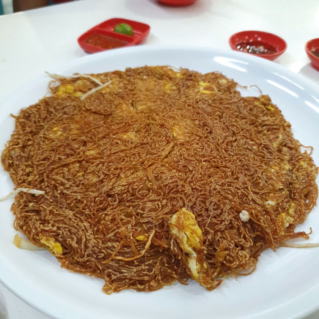 Seng Kee Crispy Pan Fried BeeHoon with Prawn, Pork, Bean Sprouts