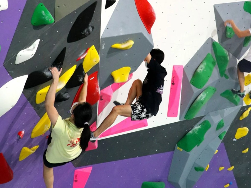 Best Rock Climbing & Bouldering Gym In Singapore | Boulder +