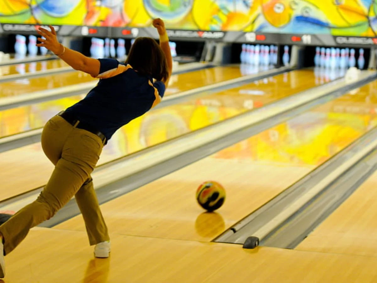 Best Things To Do During Your Chalet Stay In Singapore | Bowling