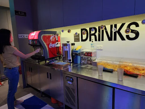 Jewel Music Box Drinks and Snack