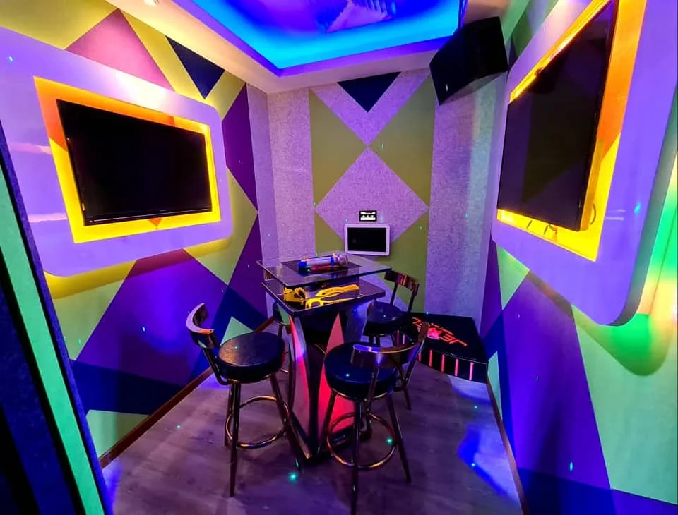 Jewel Music Box High Chair Settings