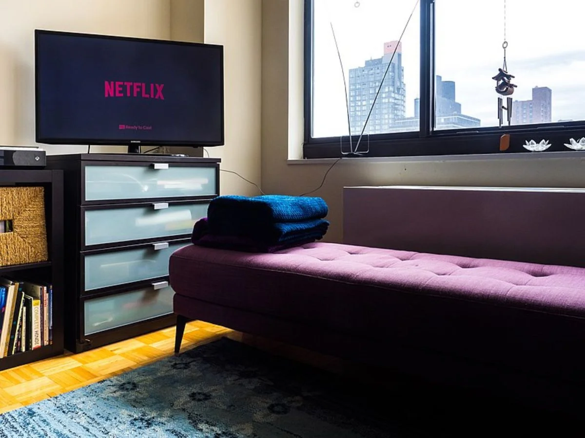 Best Things To Do During Your Chalet Stay In Singapore | Movie Night