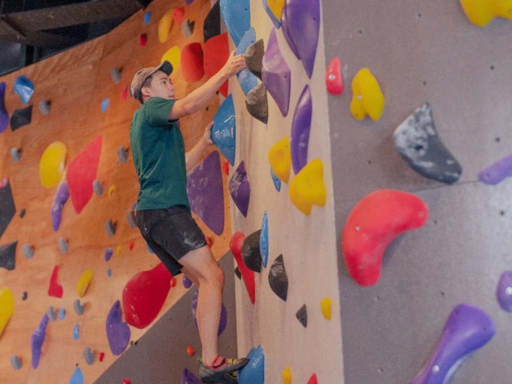 Best Rock Climbing & Bouldering Gym In Singapore | Project Send