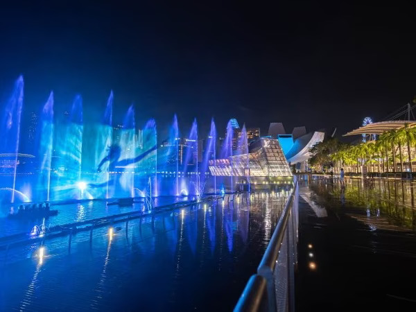 Frozen Fountain Display