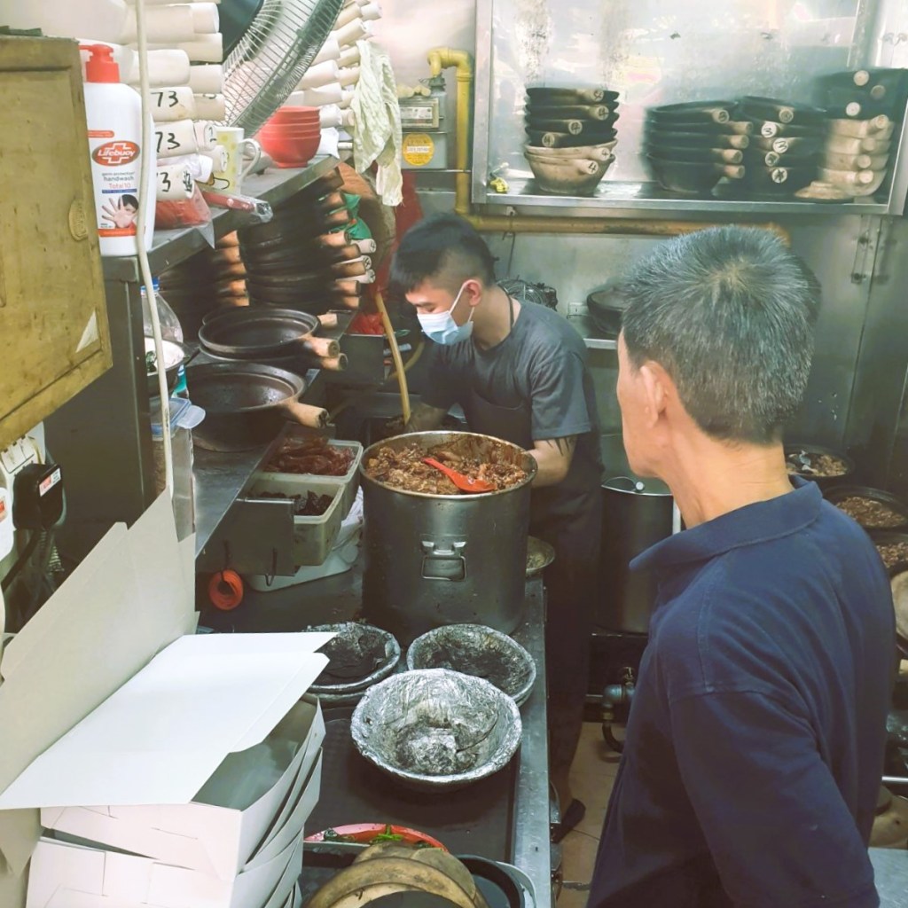 Yew Chuan Claypot Rice Preparation