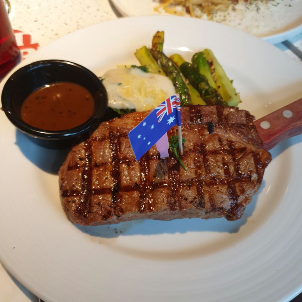iSteaks AU Ribeye 250g Medium Rare