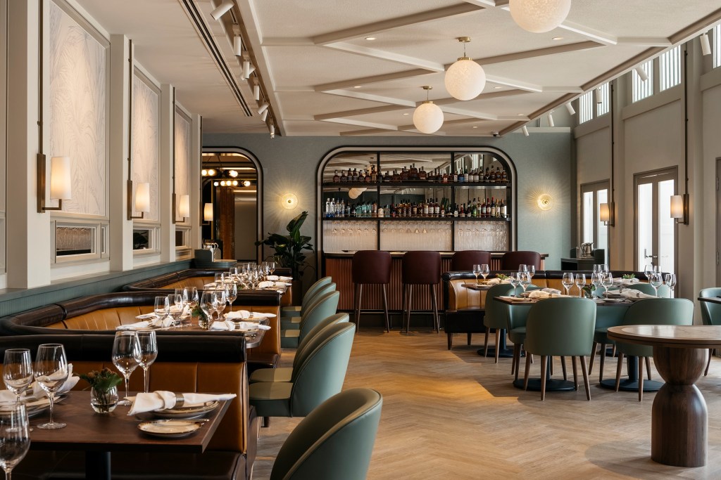 Best Father’s Day Restaurants | Bedrock Bar & Grill