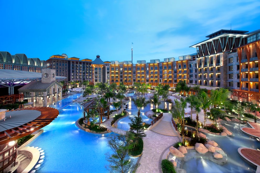 Best Hotel Swimming Pools In Singapore | Hard Rock Hotel