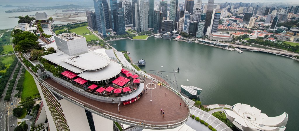 Best Hotel Swimming Pools In Singapore | Marina Bay Sands Deck