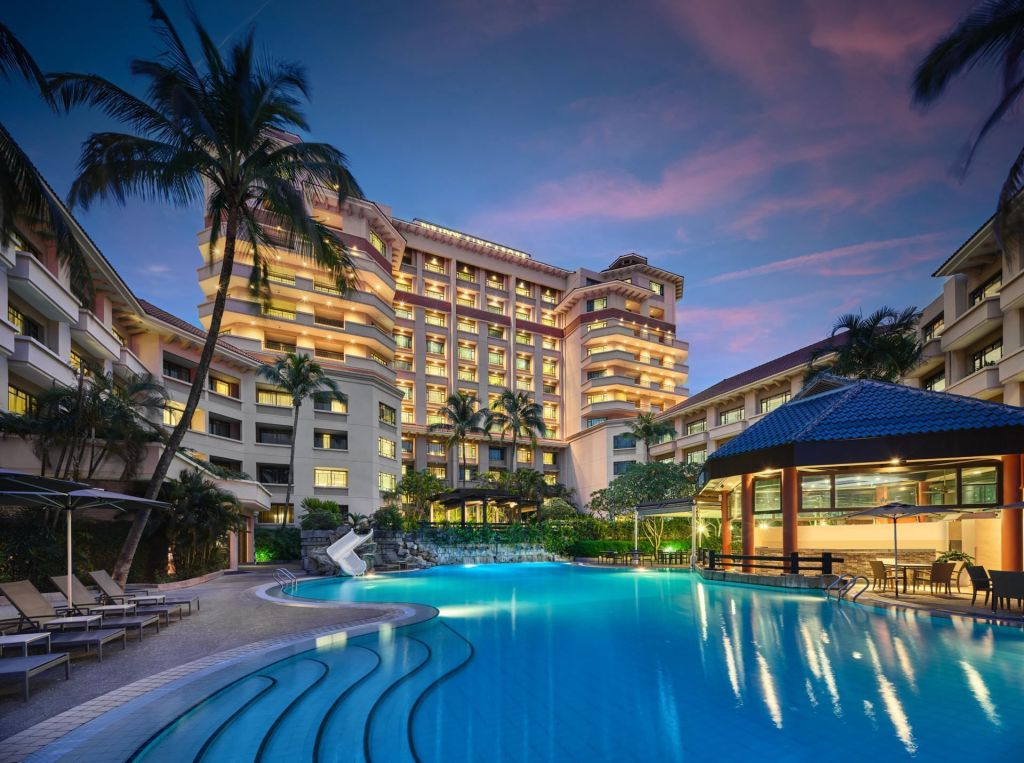 Best Hotel Swimming Pools In Singapore | Paradox Singapore Merchant Court