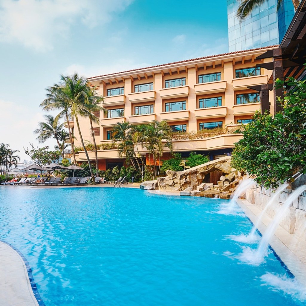 Best Hotel Swimming Pools In Singapore | Paradox Singapore Merchant Court Swimming Pool 2