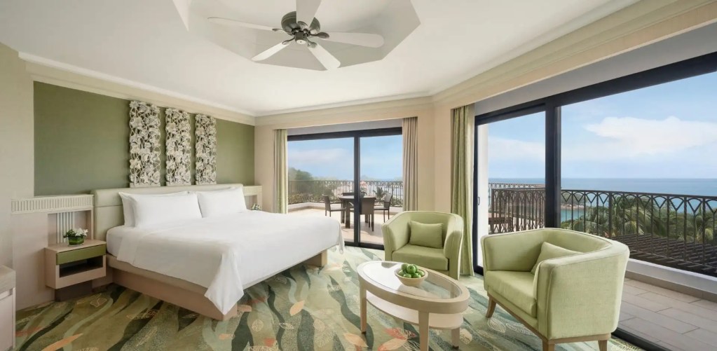 Best Hotel Swimming Pools In Singapore | ShangriLa Rasa Sentosa Resort and Spa Room