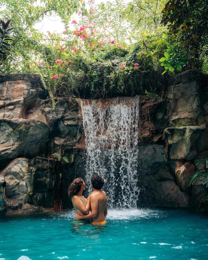 Best Hotel Swimming Pools In Singapore | Sofitel Singapore Sentosa Resort & Spa Waterfall