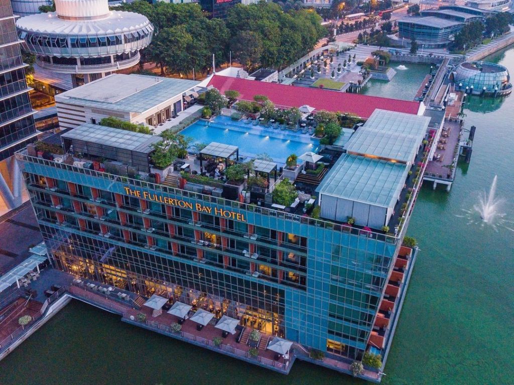 Best Hotel Swimming Pools In Singapore | The Fullerton Bay Hotel