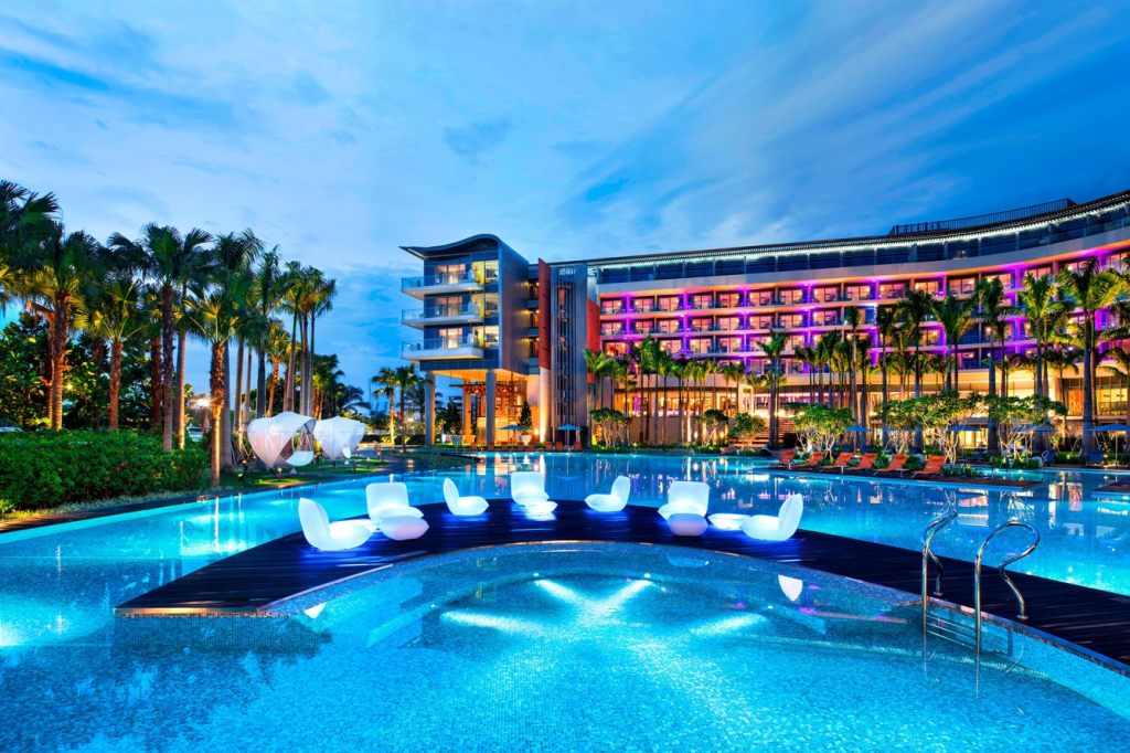 Best Hotel Swimming Pools In Singapore | W Hotel Singapore Swimming Pool