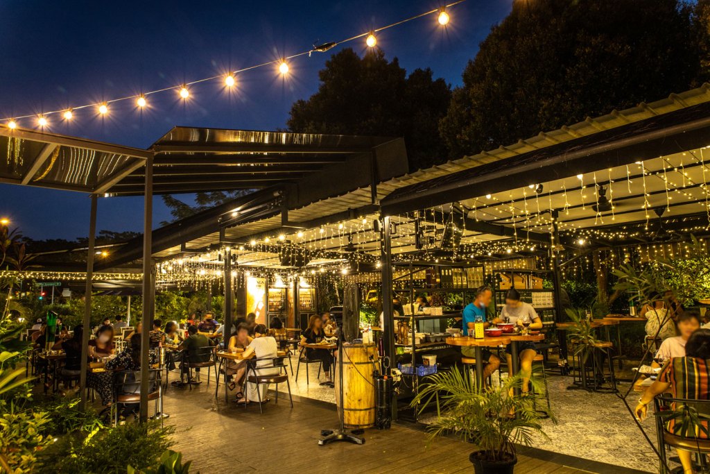 Things To Do At Seletar | Youngs Bar and Restaurant