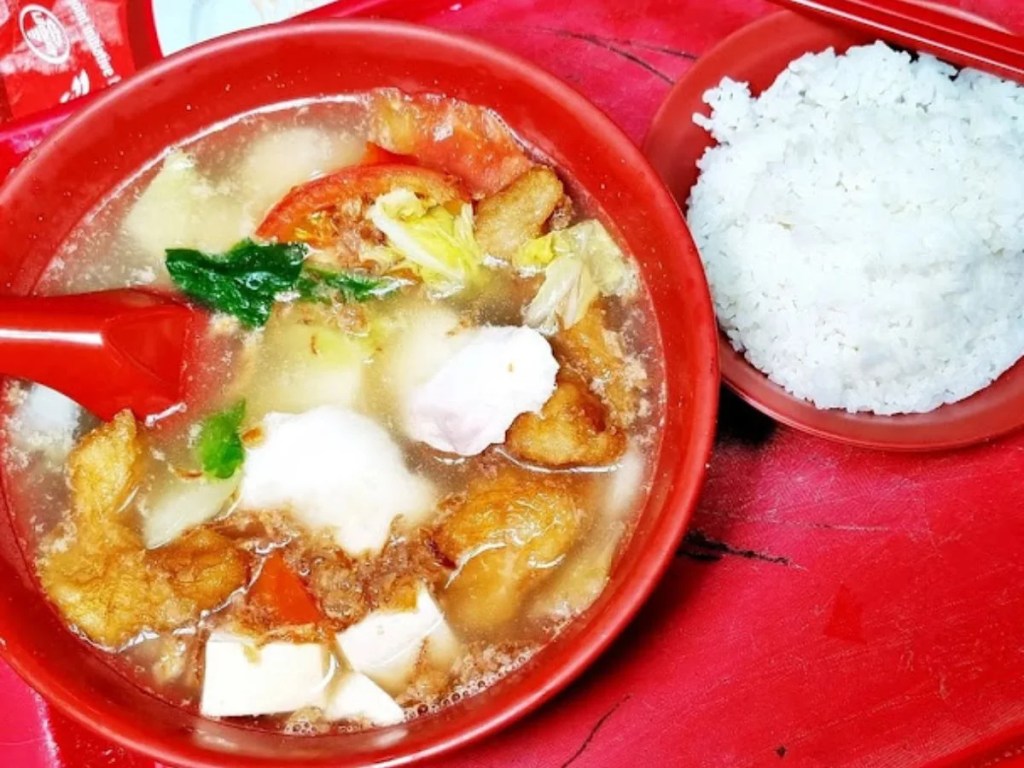Best Stalls At Maxwell Food Centre | Jin Hua Fish Head Bee Hoon