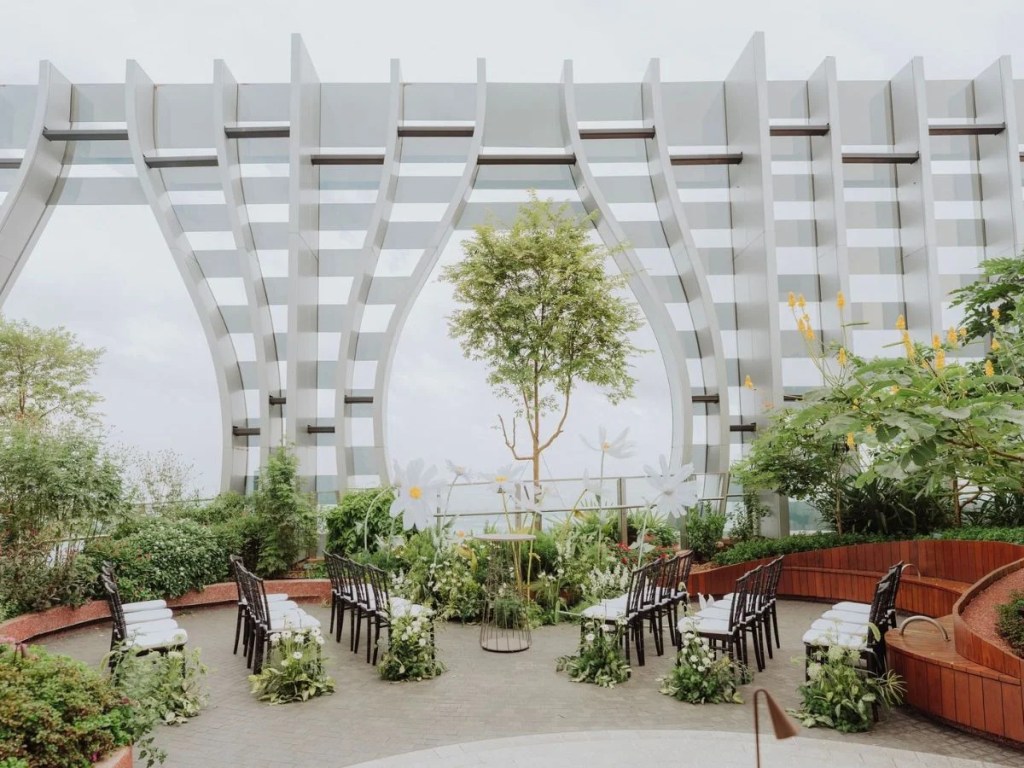 Best Rooftop Bars In Singapore | 1-Arden
