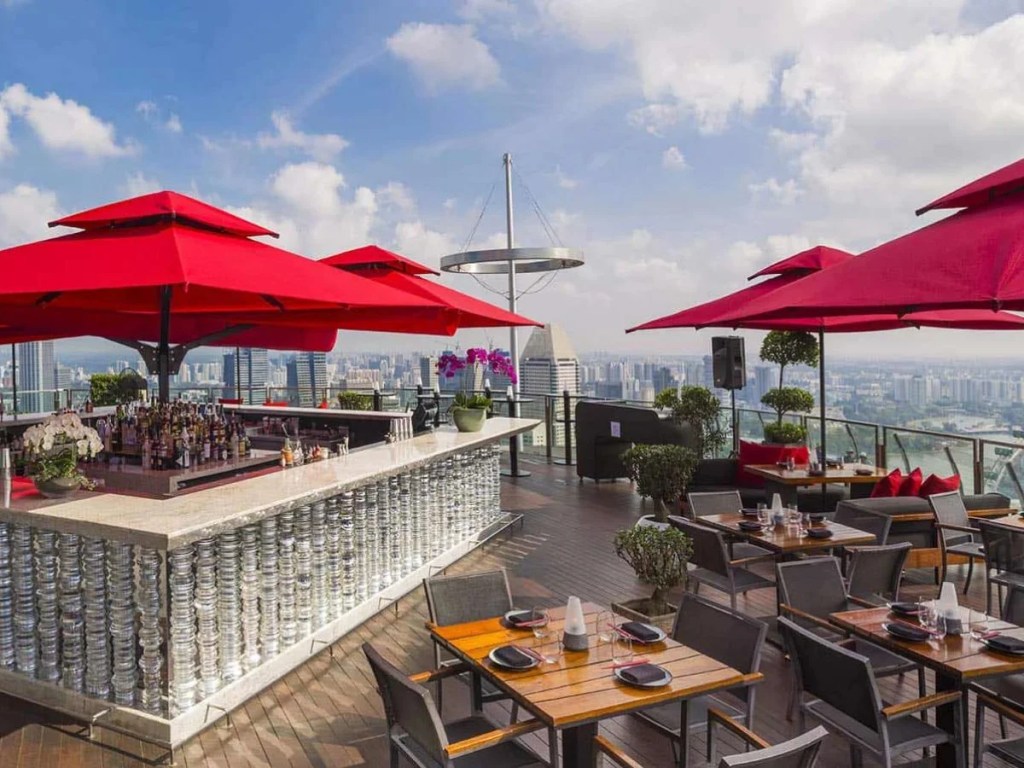 Best Rooftop Bars In Singapore | CÉ LA VI