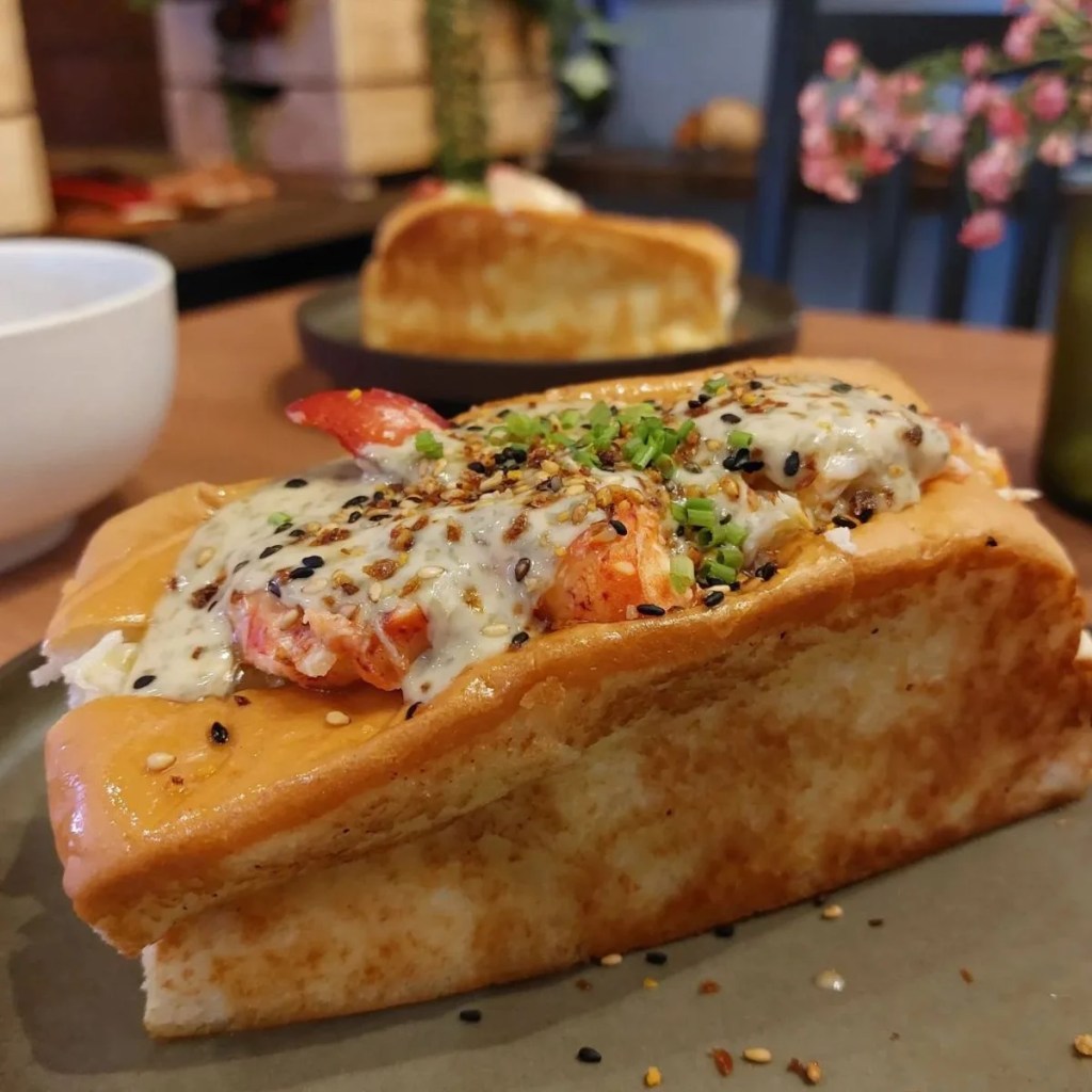 Best Food Places In Orchard Gateway | Chunky Lobsters