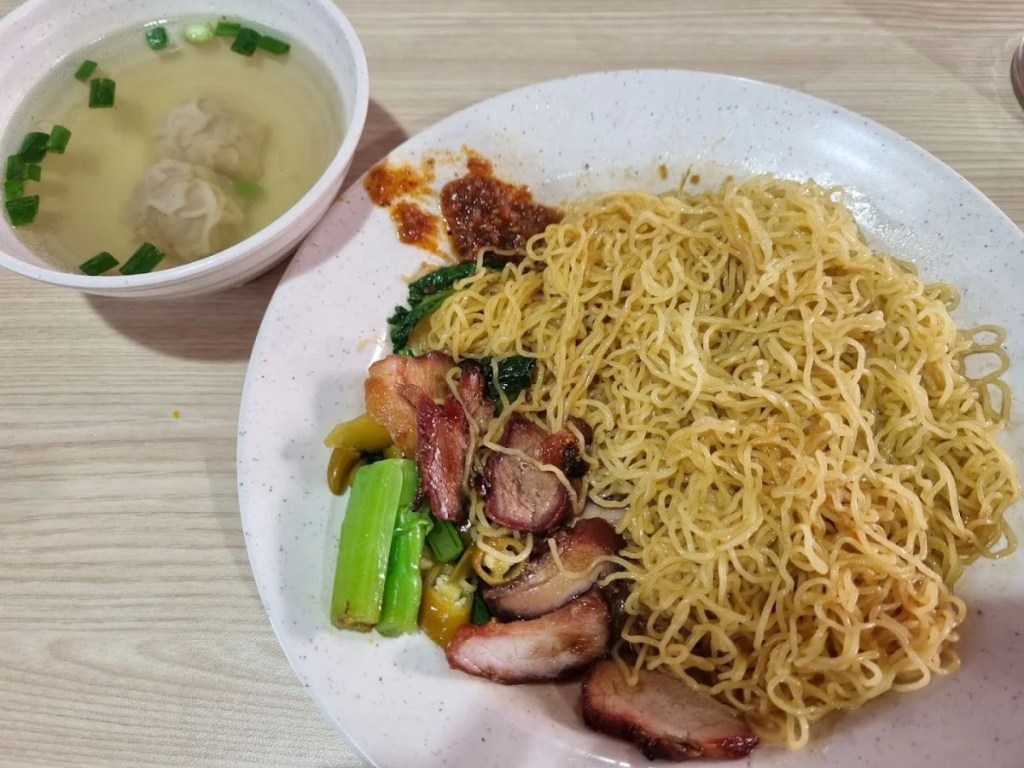 Best Food Places in Jurong East | Fei Fei Roasted Noodle