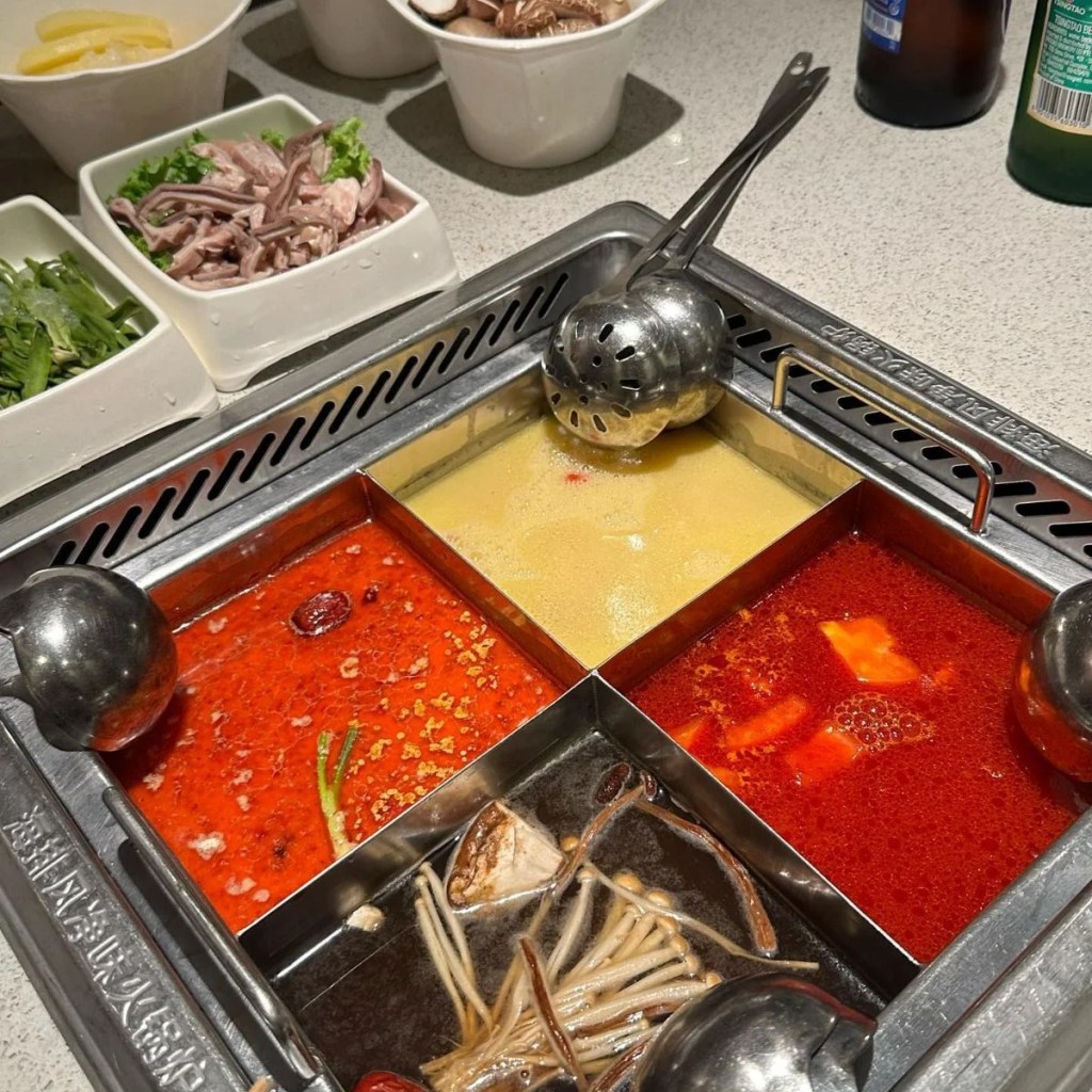 Best Food Places In VivoCity | Haidilao Hot Pot