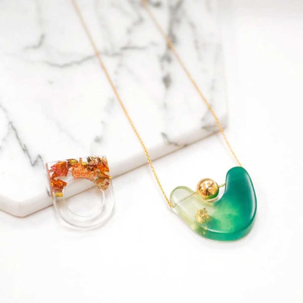Best Jewellery Workshops In Singapore | Resin Play