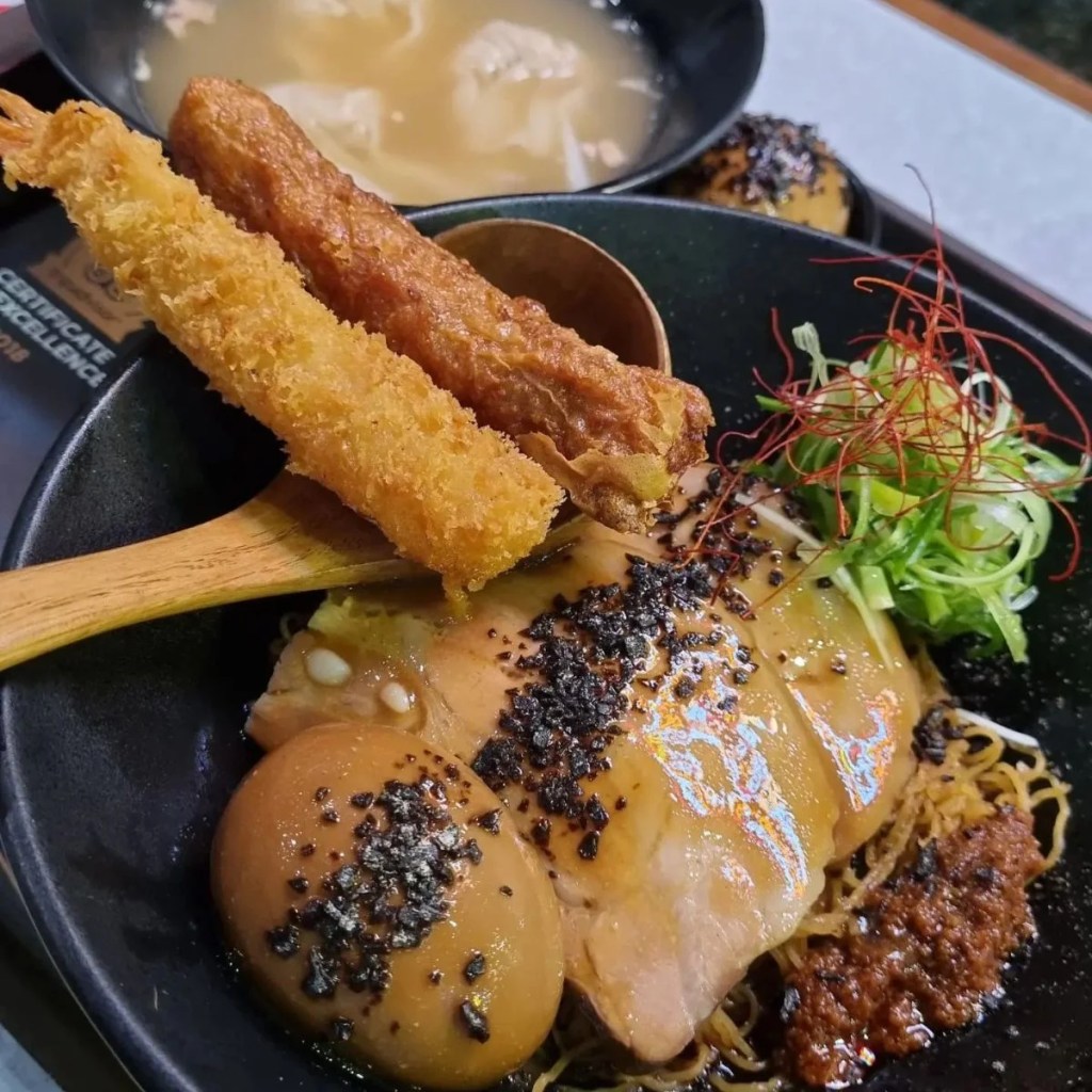Best Food Stalls In Amoy Street Food Centre | A Noodle Story
