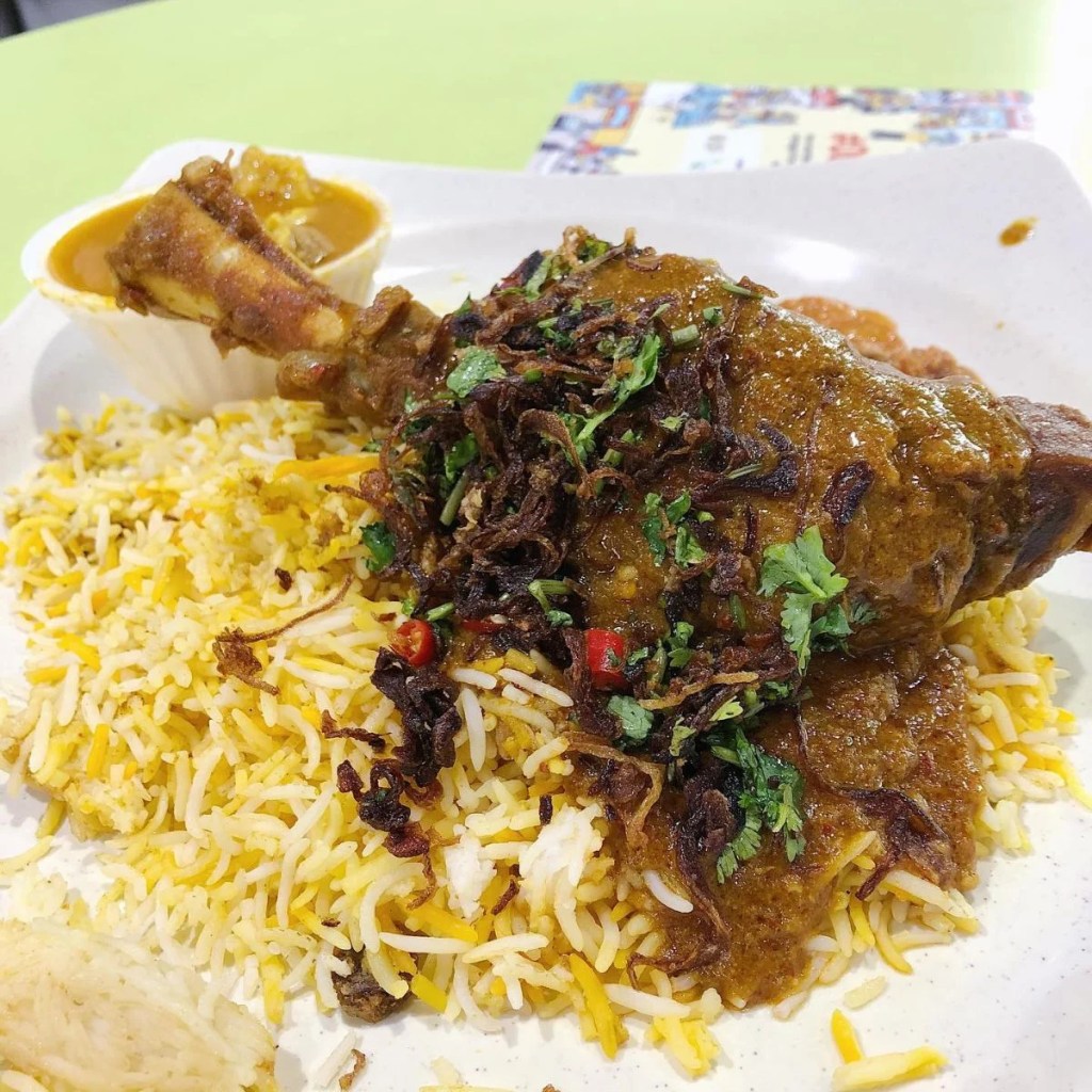 Best Food Stalls In Geylang Serai Market & Food Centre | Azizah Briyani