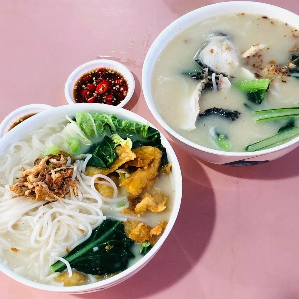 Best Food Stalls In Whampoa Food Centre | Beach Road Fish Head Bee Hoon