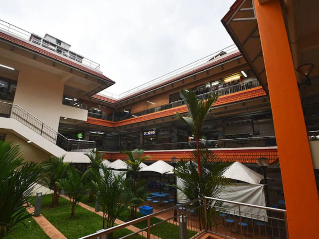 Best Hawker Centres In Singapore | Golden Mile Food Centre