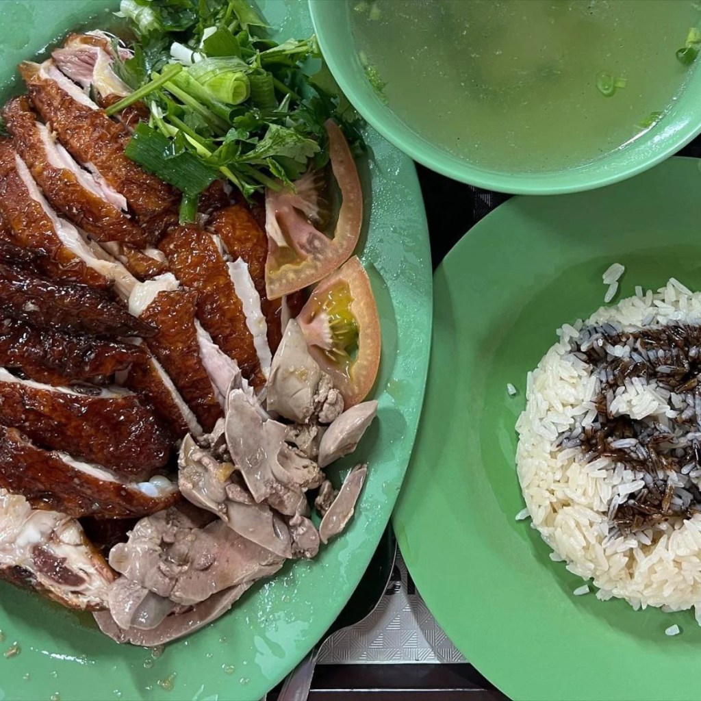 Best Food Stalls In Golden Mile Food Centre | Hainanese Boneless Chicken Rice
