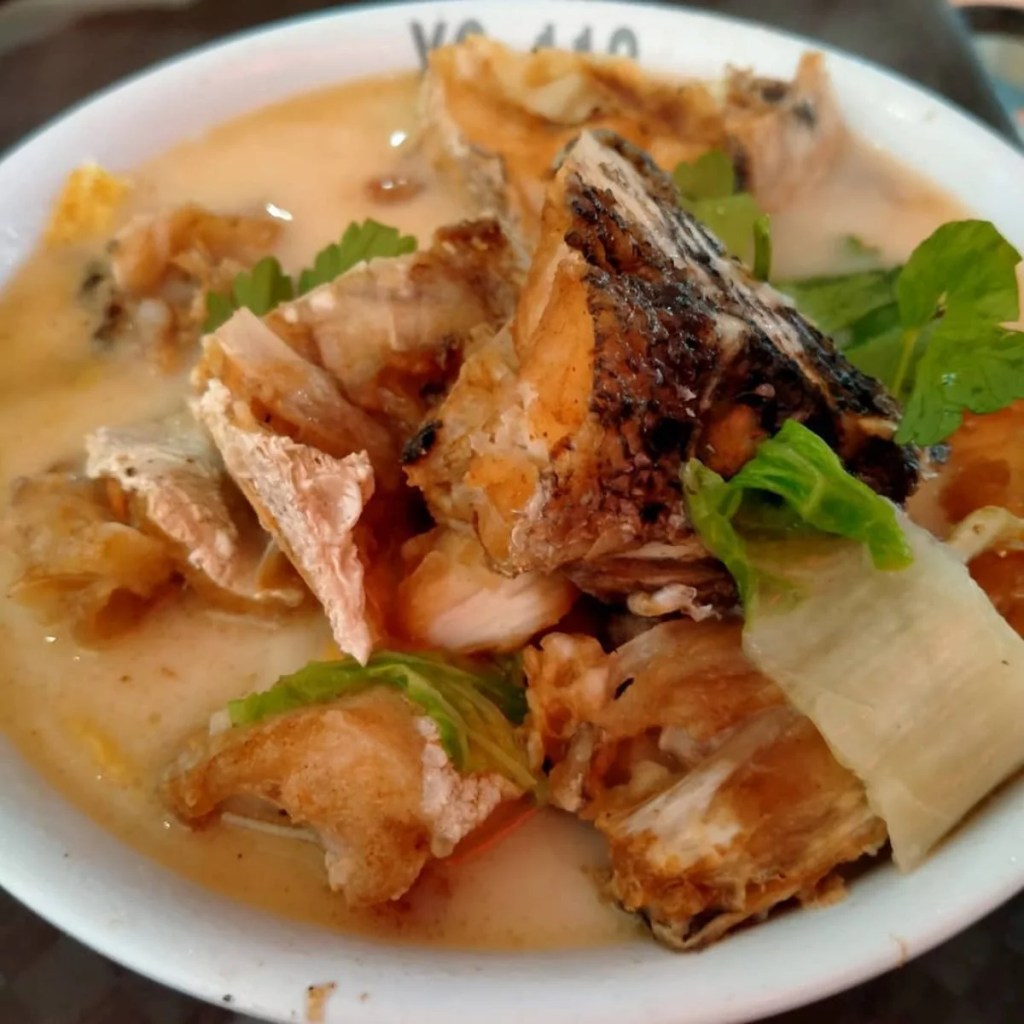 Best Food Stalls In Old Airport Road Food Centre | Hua Ji XO Fish Head Bee Hoon