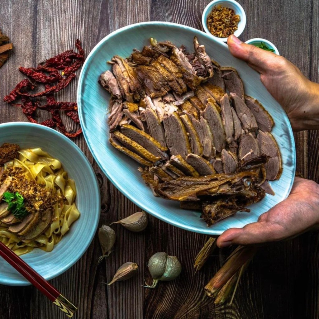 Best Food Stalls In Amoy Street Food Centre | Kin Men Seng Heng Hokkien Braised Duck