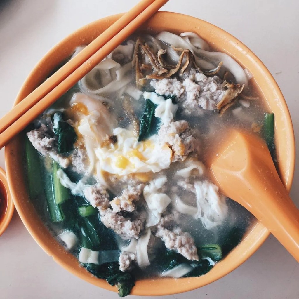 Best Food Stalls In Old Airport Road Food Centre | Qiu Rong Ban Mian