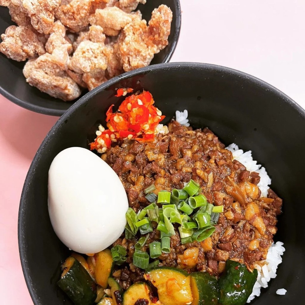 Best Food Stalls In Golden Mile Food Centre | Wen Li Taiwanese Food