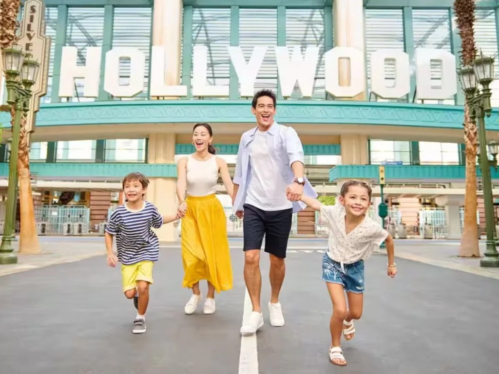 Ultimate Guide to Universal Studios Singapore | Hollywood